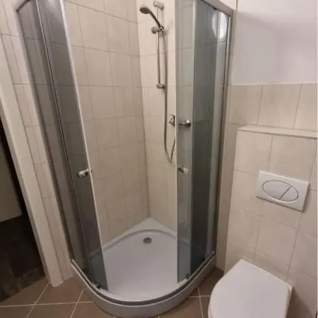 Monteur- Und Messezimmer Jelinski Arpke ليرته