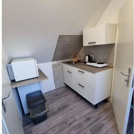 Monteur- Und Messezimmer Jelinski Arpke * Lehrte