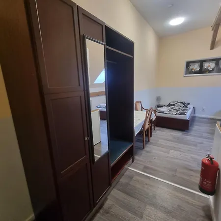 Monteur- Und Messezimmer Jelinski Arpke * ليرته