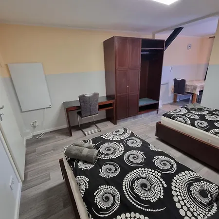 Monteur- Und Messezimmer Jelinski Arpke * Lehrte